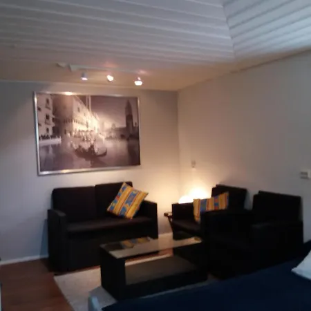 Villa Emilia Villa *